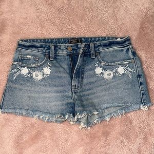 Abercrombie and Fitch Harper Low Rise Short